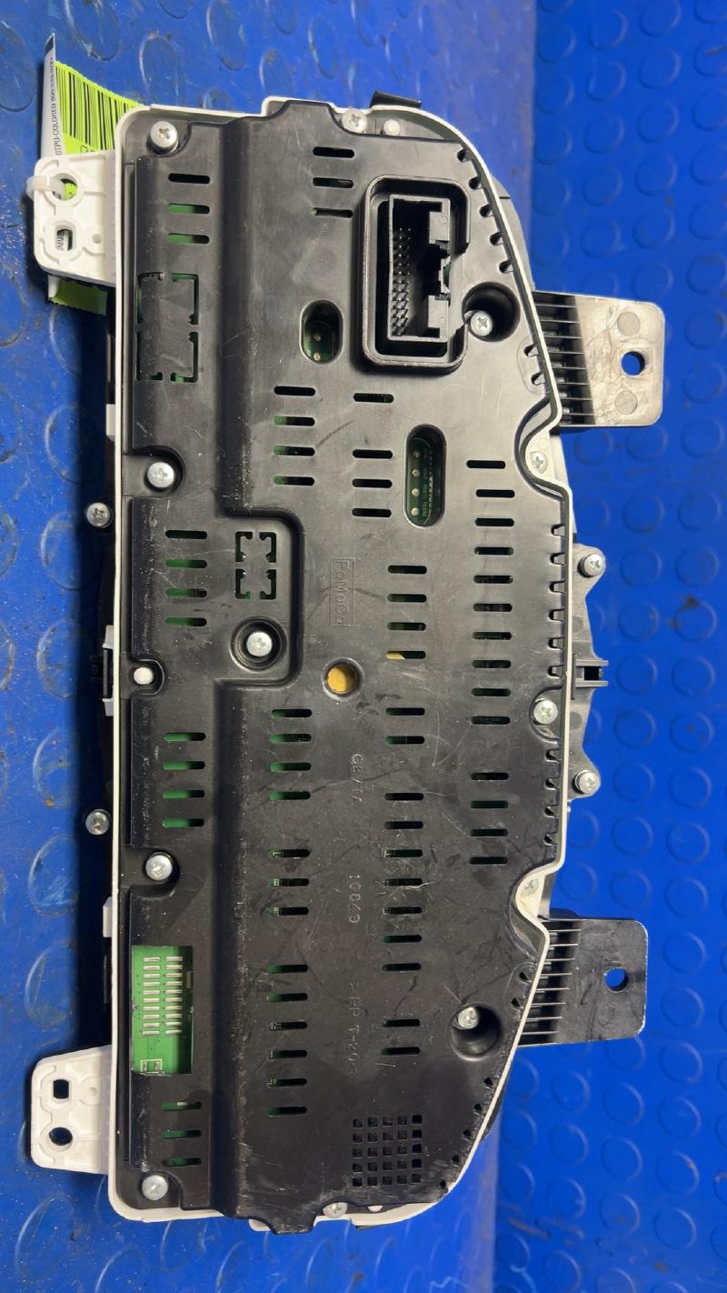 2013 Lincoln MKT Speedometer