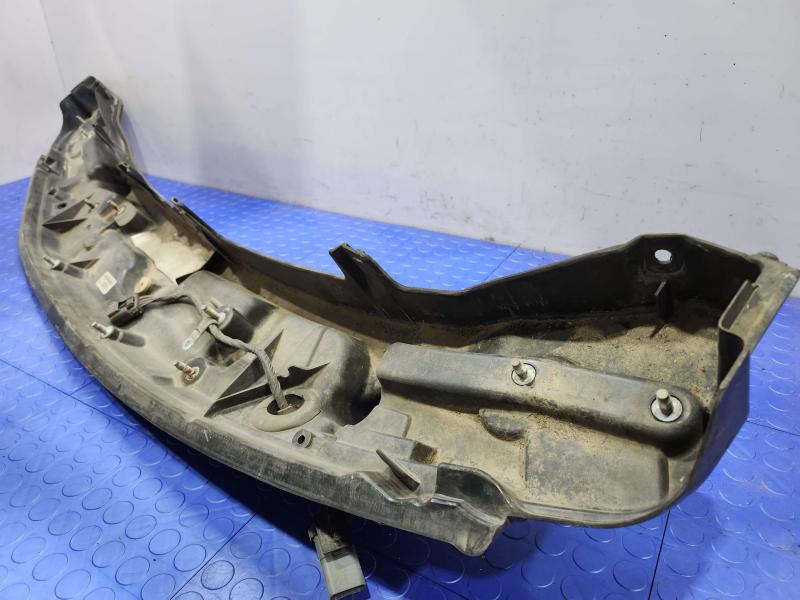 2003-2007 Dodge Caravan Windshield Wiper Motor Transmission Cowl Trim OEM 04857902AD
