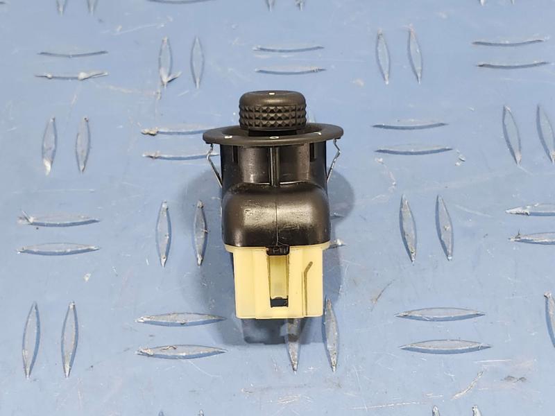 2017 Jeep Compass Door Switch Front