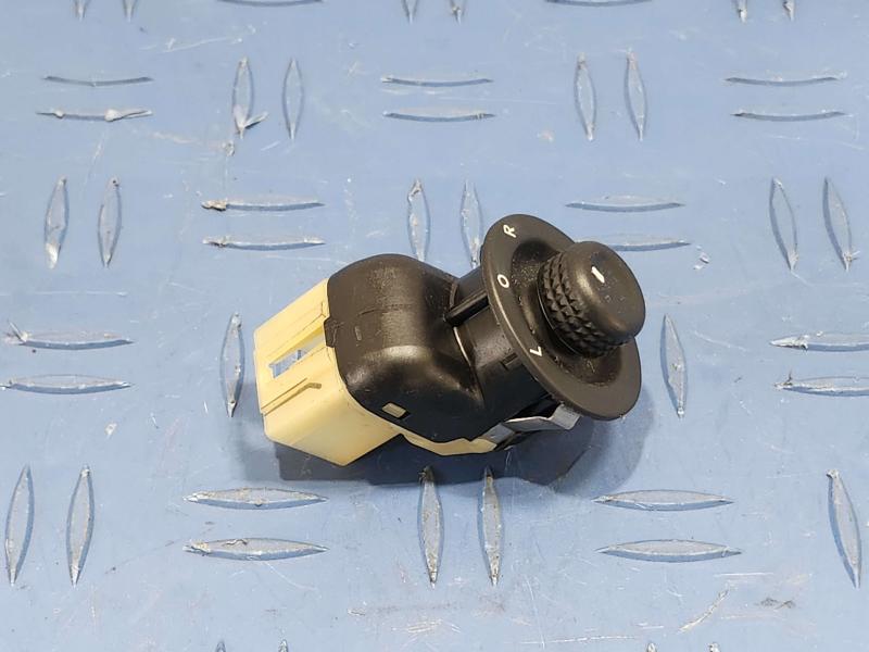 2017 Jeep Compass Door Switch Front
