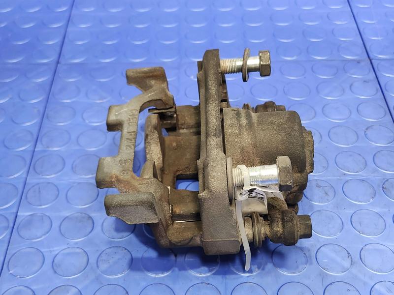 2013 Infiniti FX35 Caliper