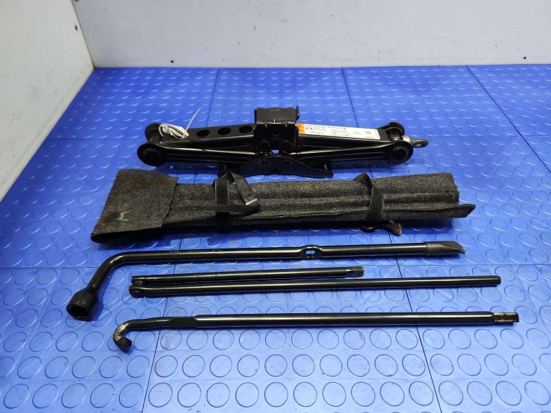 2018 Ford Expedition Jack Assembly