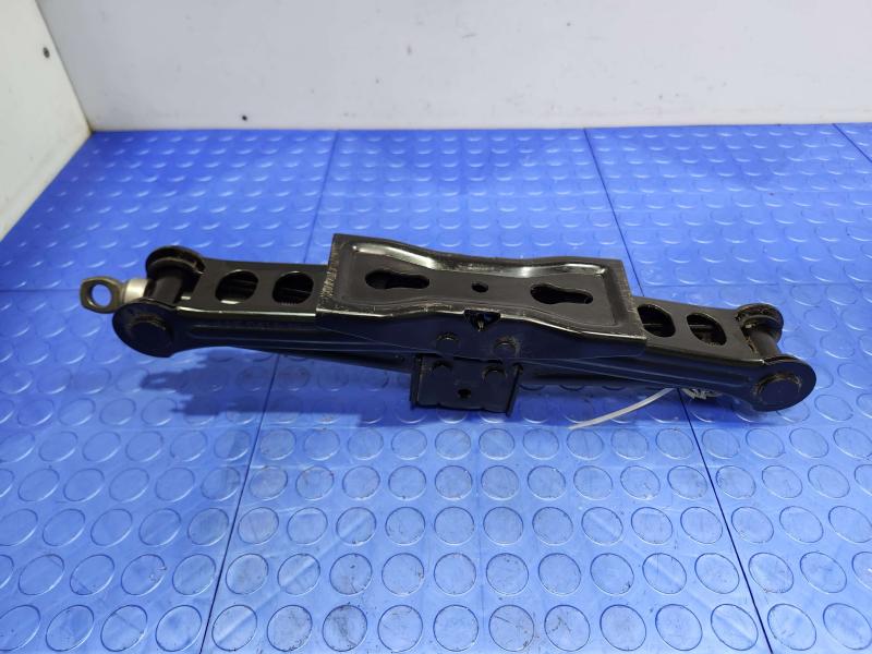 2018 Ford Expedition Jack Assembly