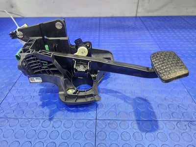 2017 Chevrolet Malibu Brake Pedal