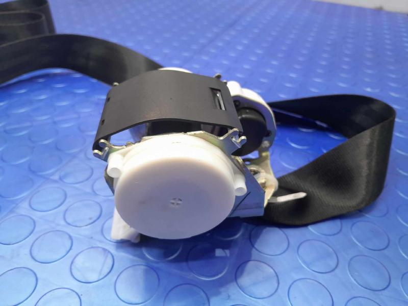 2017 Lincoln MKC Rear Seat Belt