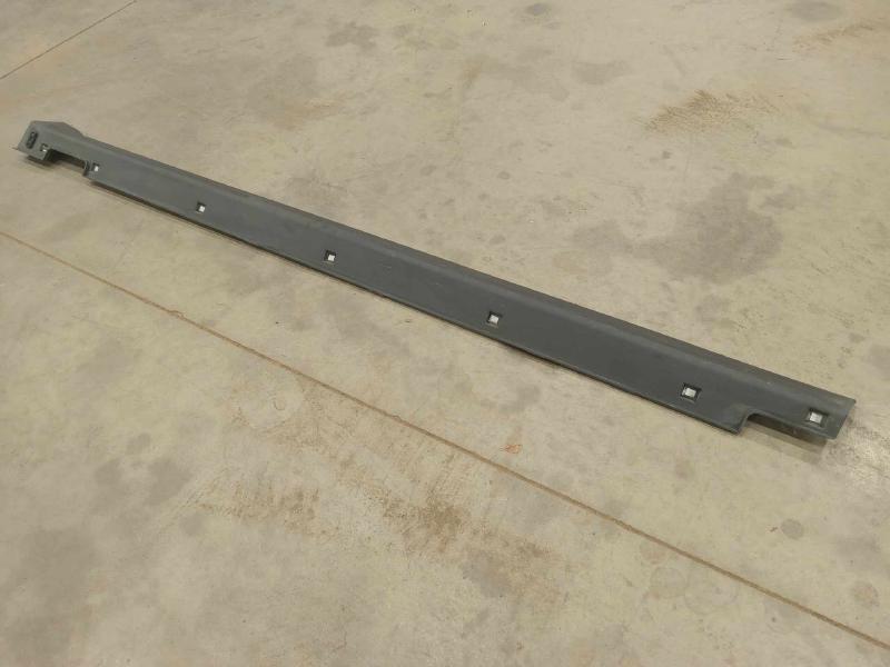 2015 Hyundai Santa Fe Rocker Moulding