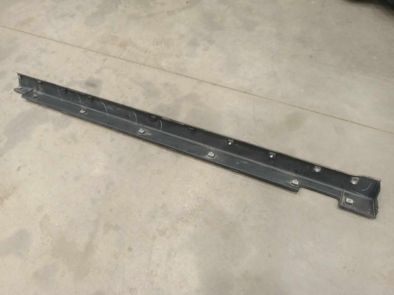 2015 Hyundai Santa Fe Rocker Moulding