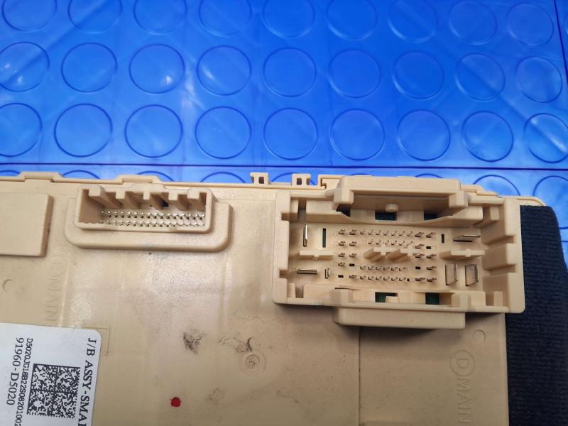 2019-2020 Kia Optima Instrument Panel Junction Block Genuine OEM 91960-D5020