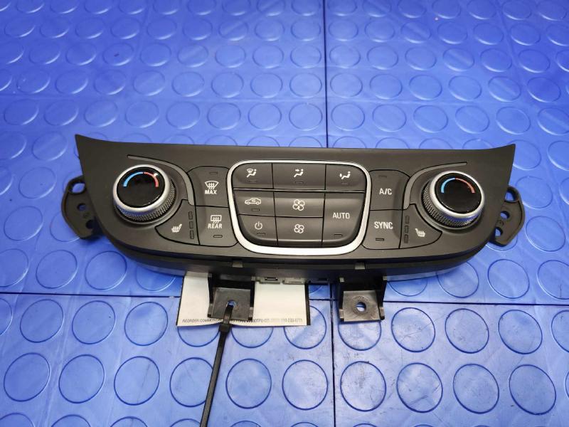 2019 Chevrolet Equinox Heater A/C Control