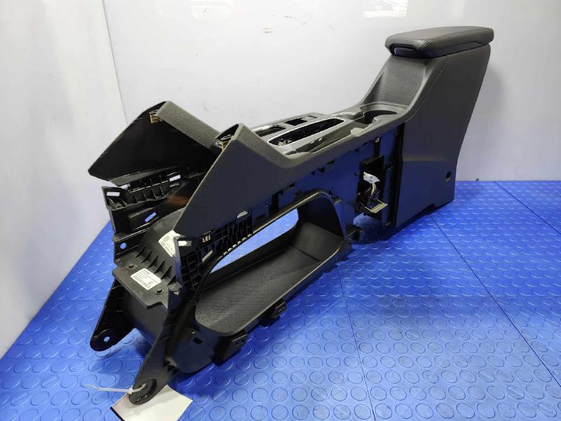 2023 Chevrolet Bolt EUV Front Console