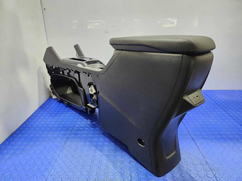 2023 Chevrolet Bolt EUV Front Console