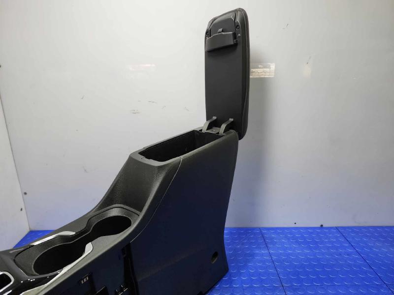 2023 Chevrolet Bolt EUV Front Console