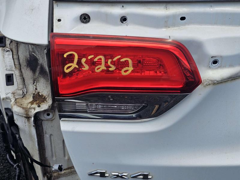 2015 Jeep Grand Cherokee Tail Light Assembly