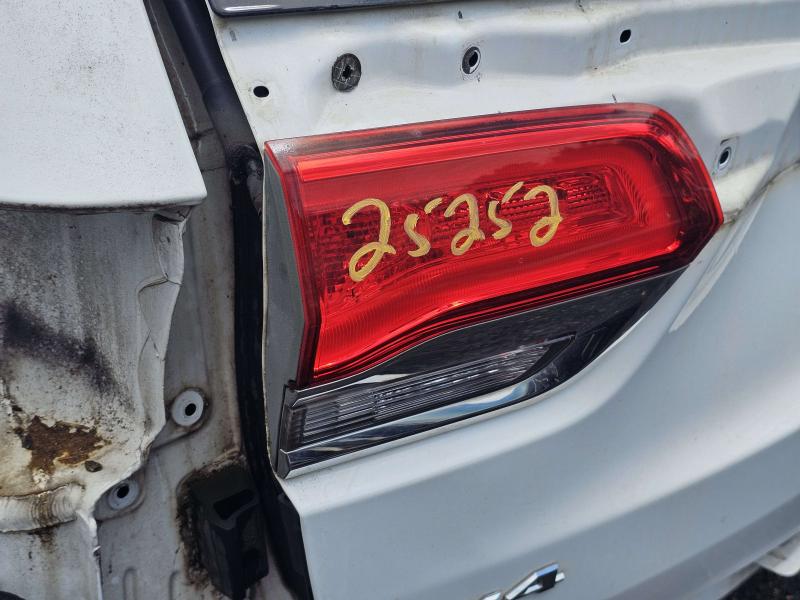 2015 Jeep Grand Cherokee Tail Light Assembly