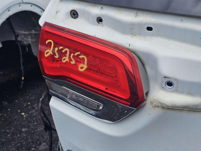 2015 Jeep Grand Cherokee Tail Light Assembly