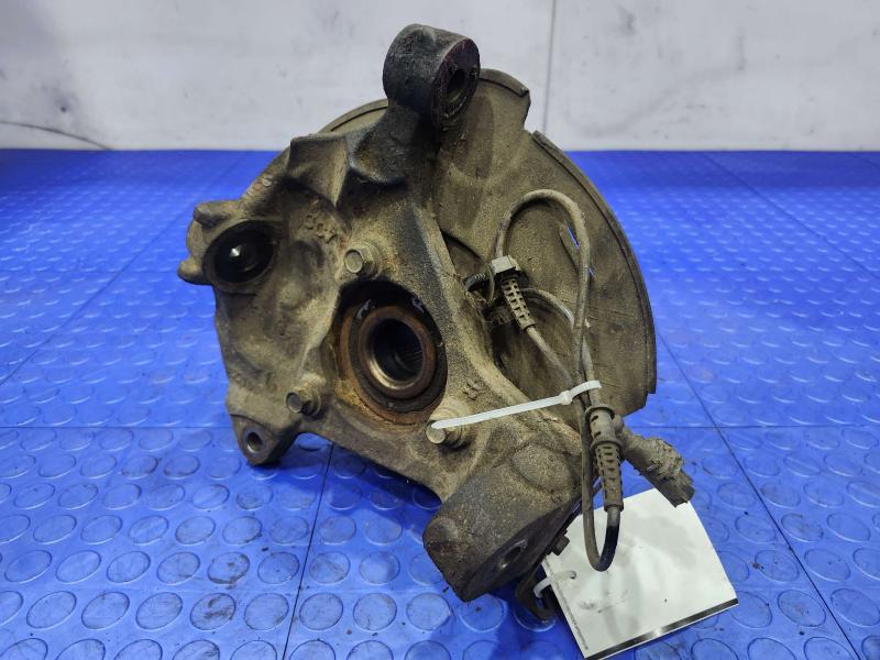 2010 Chevrolet Tahoe Spindle Knuckle Front