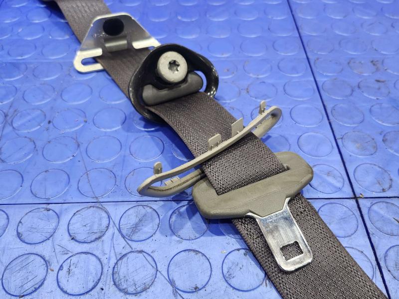 2017 Chevrolet Silverado 2500 Rear Seat Belt