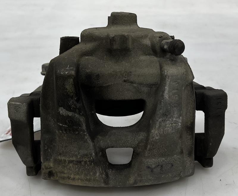 2013 Volkswagen Passat Caliper