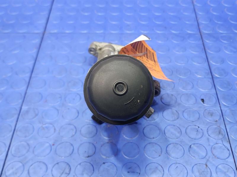2017 Jaguar XE Oil Filter Housing