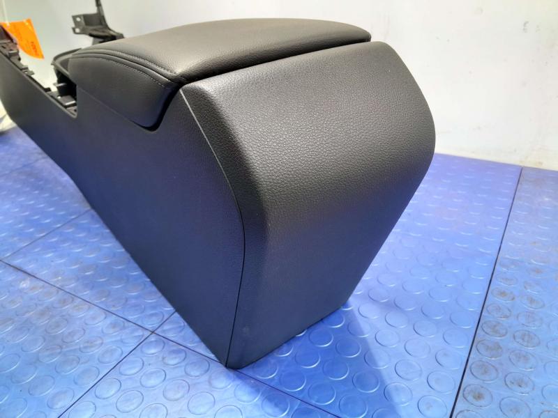 2023 Acura Integra Front Console
