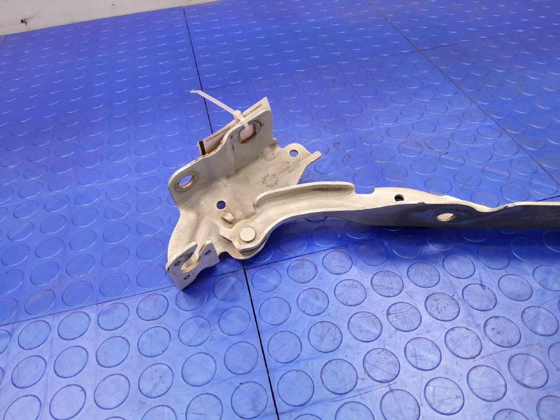 2011 Ford F-250 Super Duty Hood Hinge