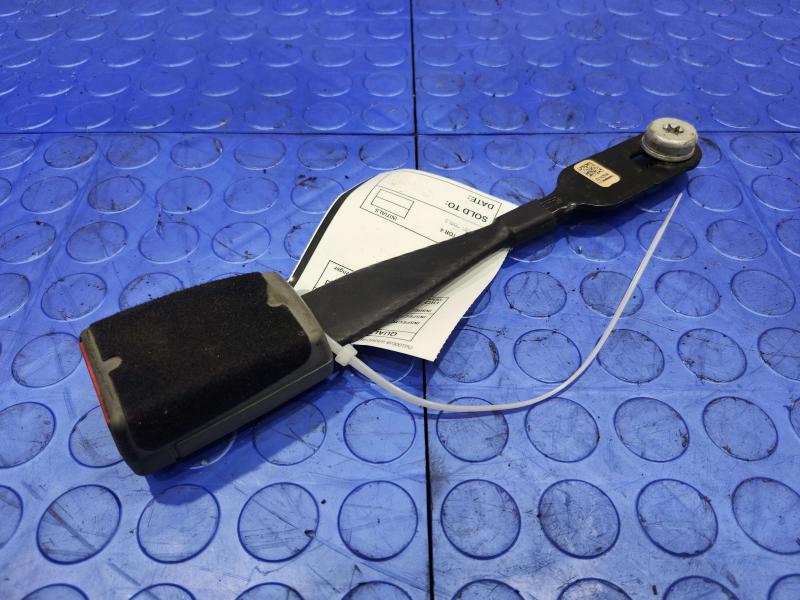 2017 Chevrolet Silverado 2500 Front Seat Belt