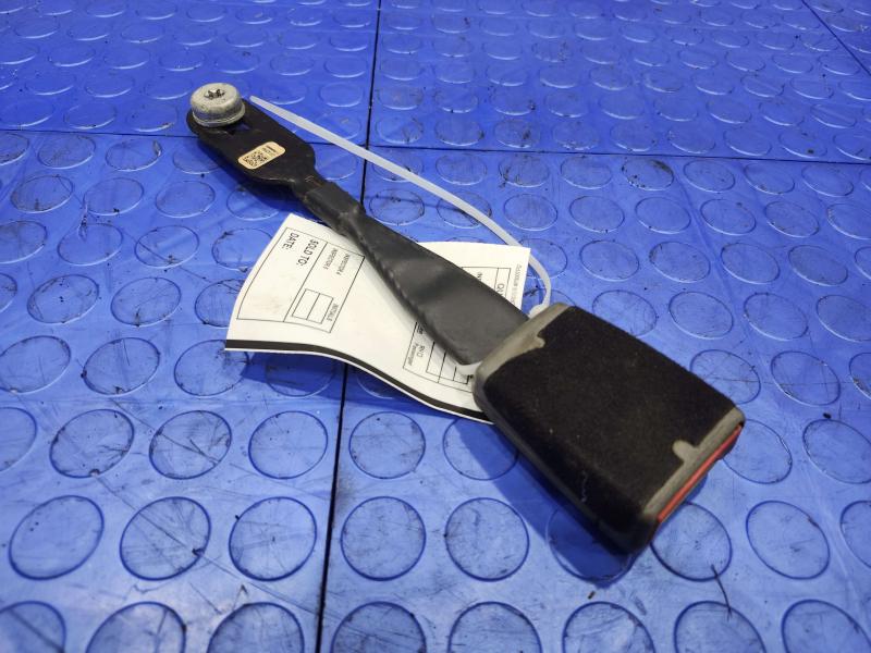 2017 Chevrolet Silverado 2500 Front Seat Belt