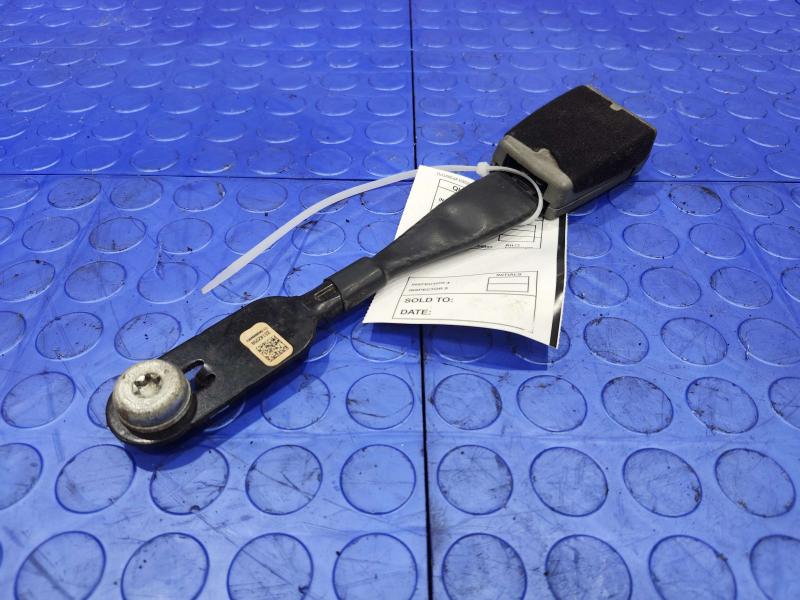 2017 Chevrolet Silverado 2500 Front Seat Belt