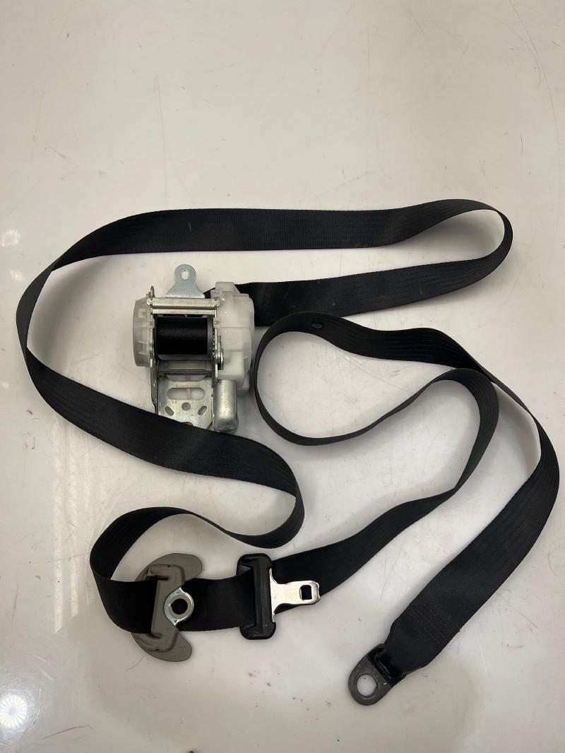 2010 Toyota RAV4 Front Seat Belt