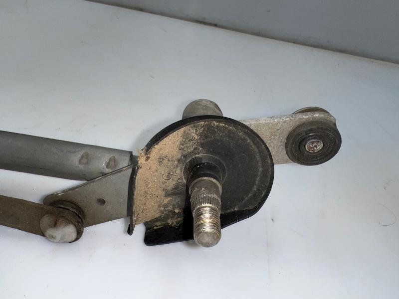 2011 - 2014 Hyundai Sonata Windshield Wiper Linkage Transmission OEM 981203Q000