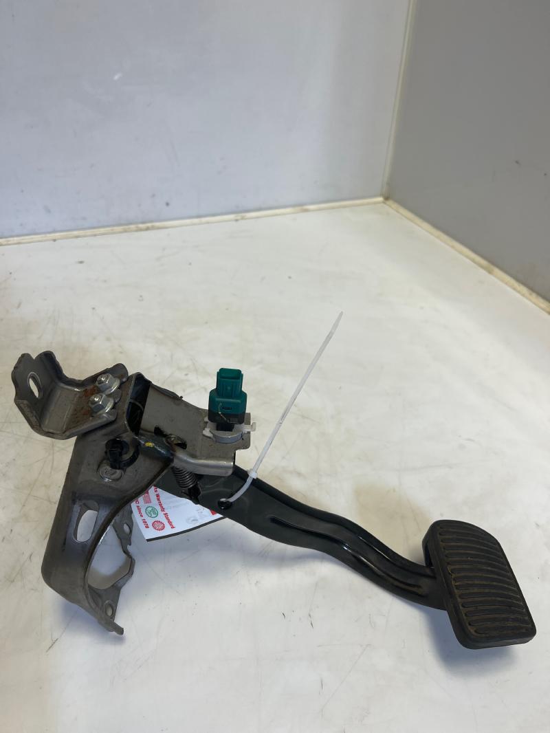 2018 2019 Hyundai Sonata Brake Pedal Assembly OEM 32800G8100
