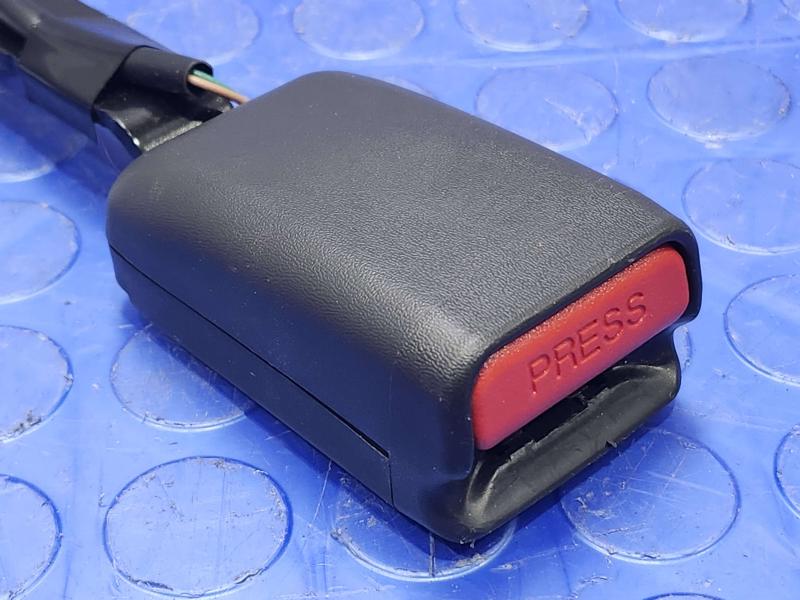 2025 Nissan Versa Front Seat Belt