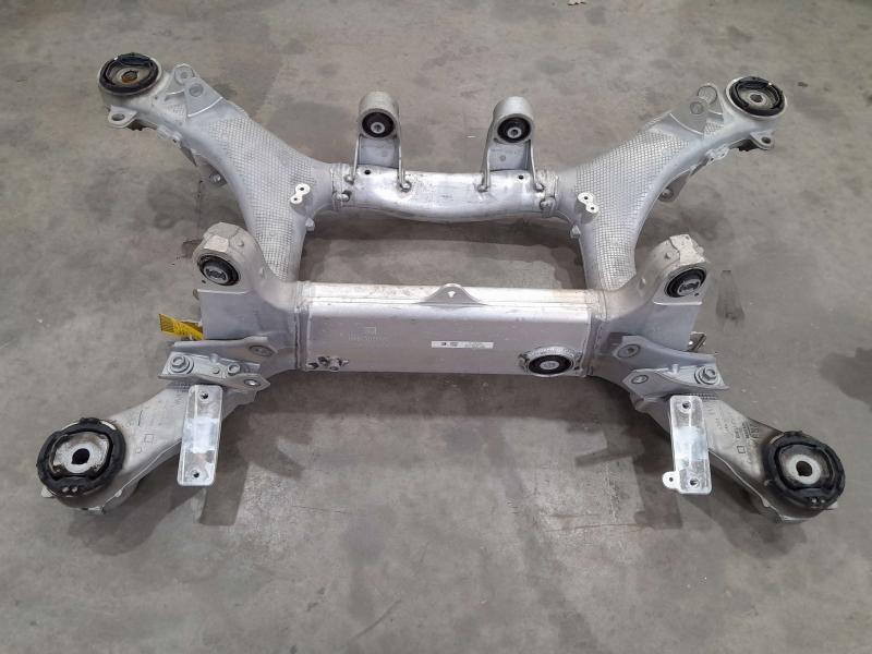2016-2020 BMW 7-Series G11 G12 Rear Crossmember Subframe OEM 33316861096