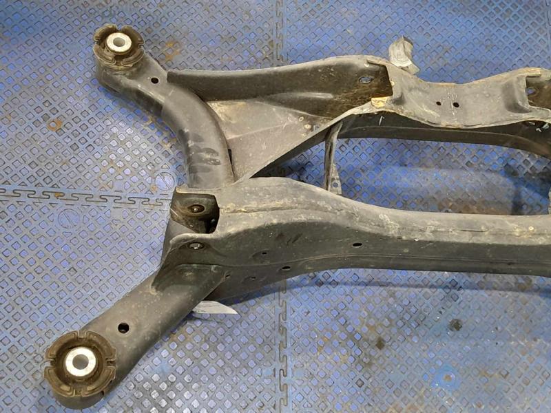 2018 Honda CR-V Crossmember/Cradle/Undercarria