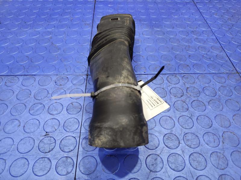 2010 Mazda Mazda3 Air Intake Tube/Resonator