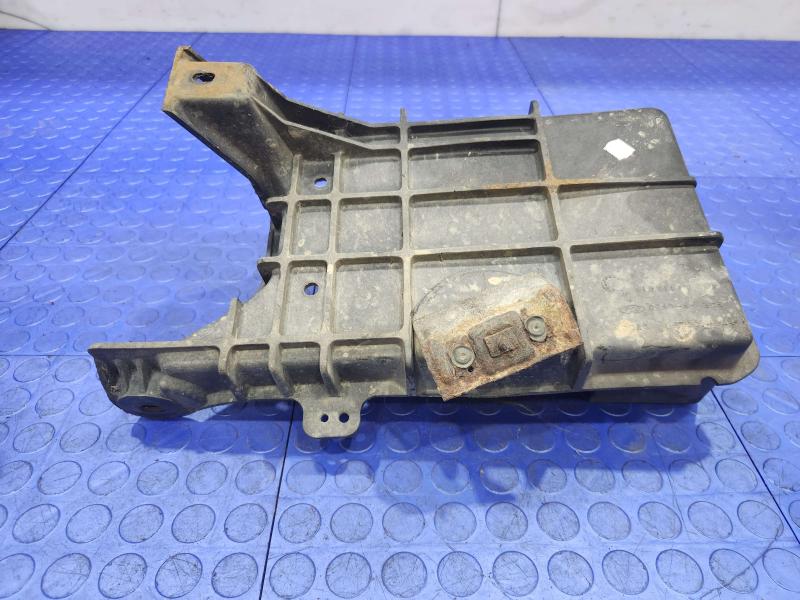 2004 Ford Explorer Battery Tray