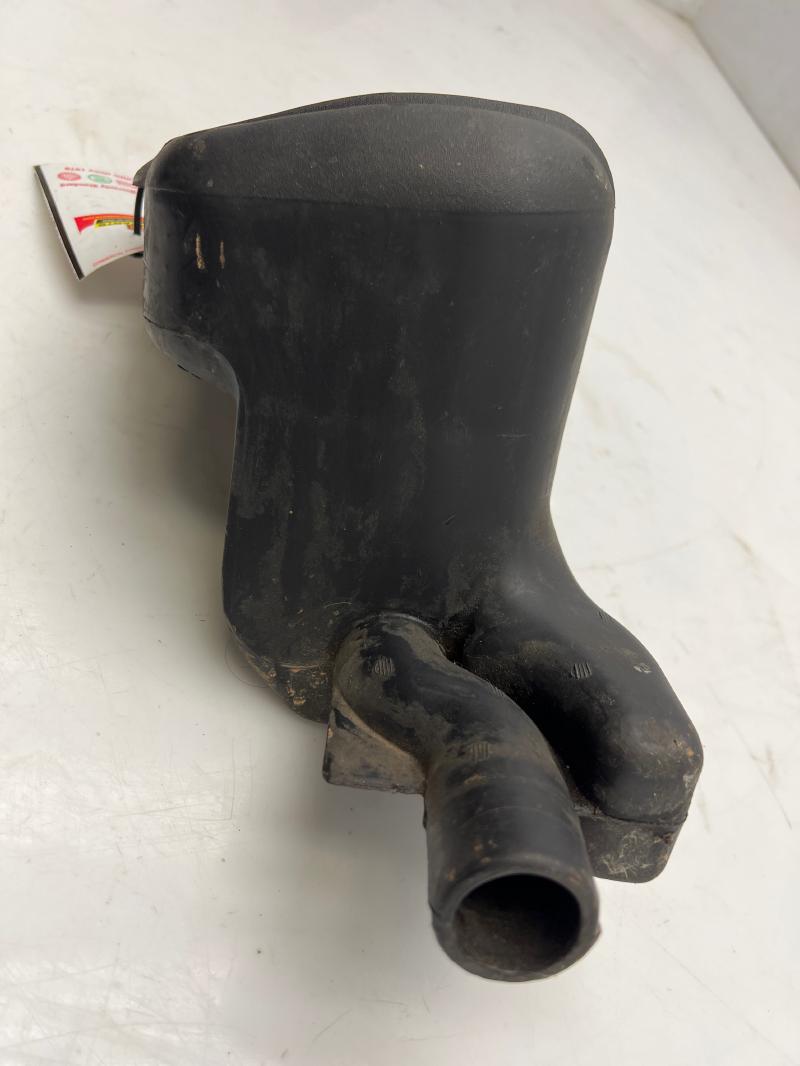 1999 Saturn Cpe Air Intake Tube/Resonator