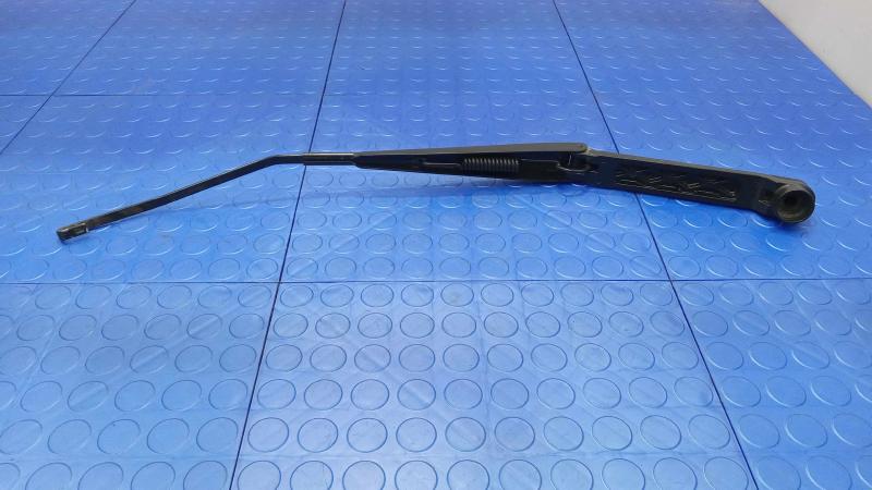 2011 Subaru Forester Wiper Arm