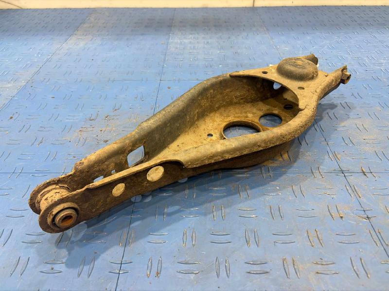 2007 Toyota RAV4 Lower Control Arm Rr