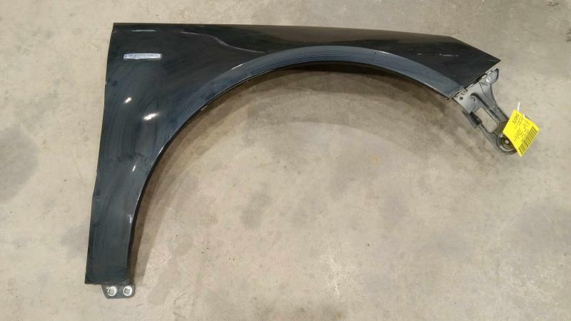 2012 Mercedes R-Class Fender