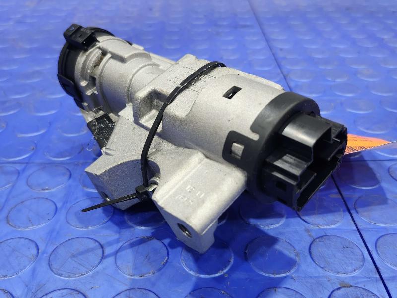 2011 Maserati Quattroporte Ignition Switch(W/O Cyl& Key)