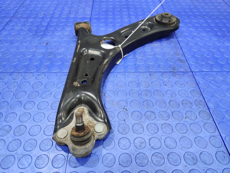 2019 Hyundai Kona Lower Control Arm Front