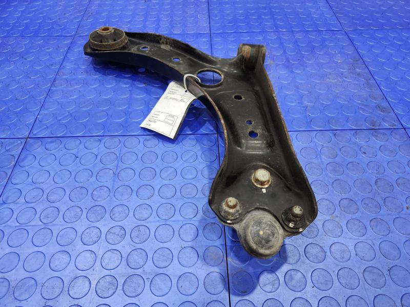 2019 Hyundai Kona Lower Control Arm Front
