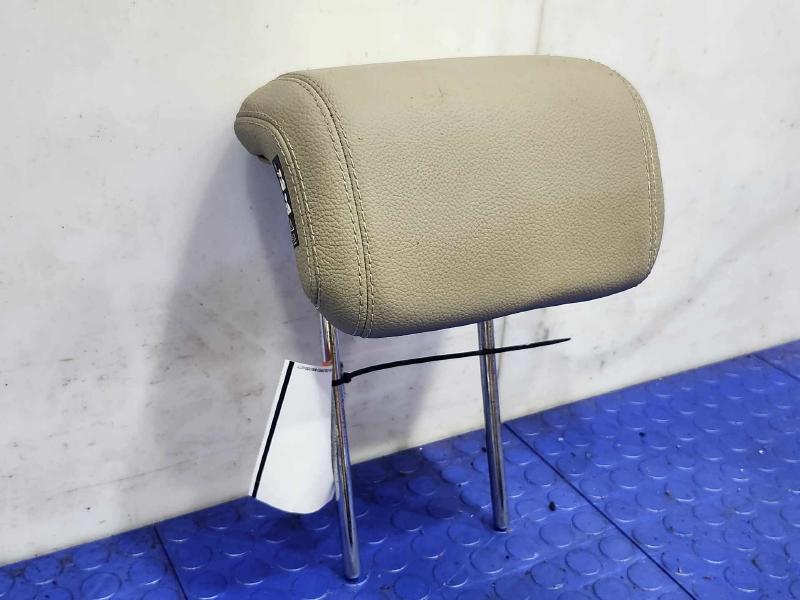 2012 Mercedes ML-Class Headrest