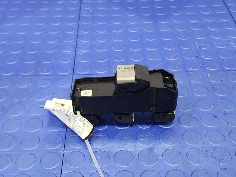 2013 Honda Civic Door Switch Front