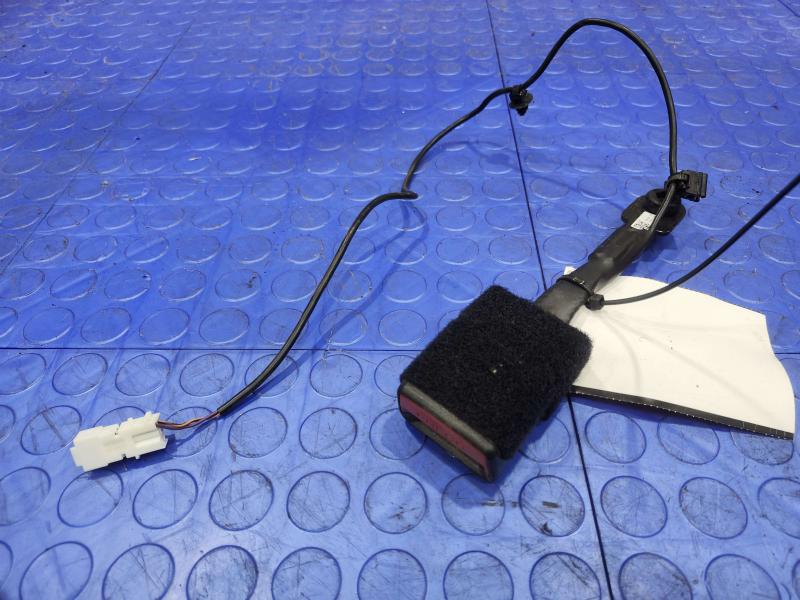 2017 BMW X1 Front Seat Belt