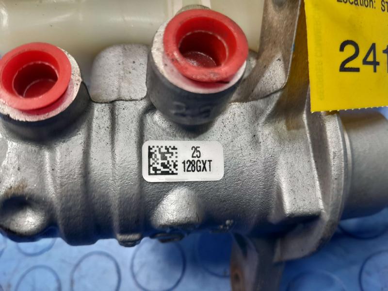 2018 BMW 740I Master Cylinder