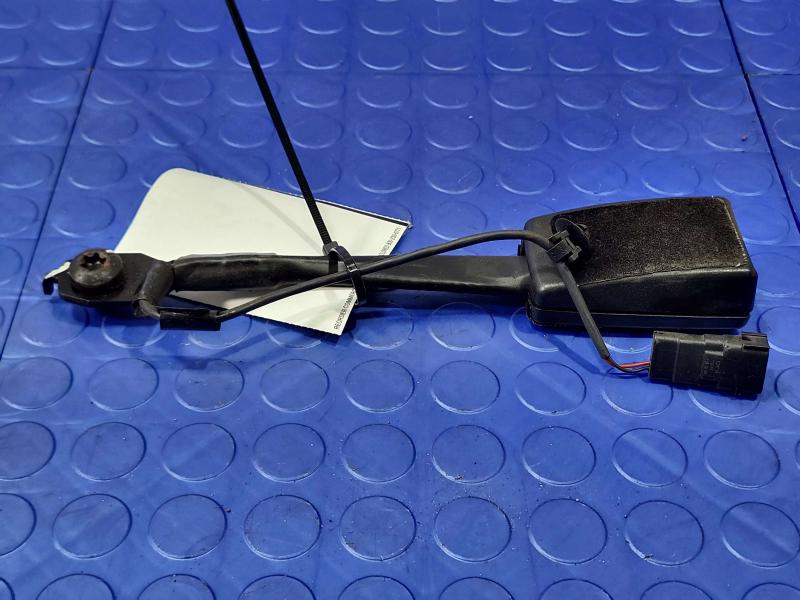 2016 Ford Focus Front Seat Belt