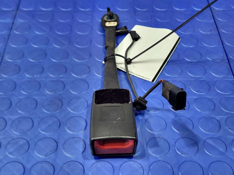 2016 Ford Focus Front Seat Belt