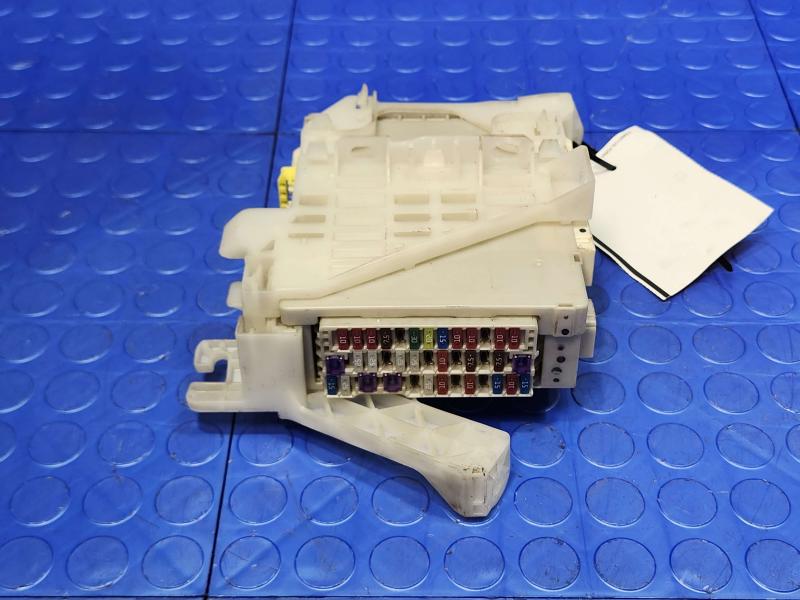 2010 Toyota Prius Cabin Fuse Box